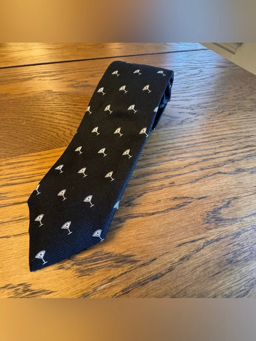 J CREW MEN'S TIE BLACK Martini Glass CUPS PRINT Skinny Tie 100% Silk